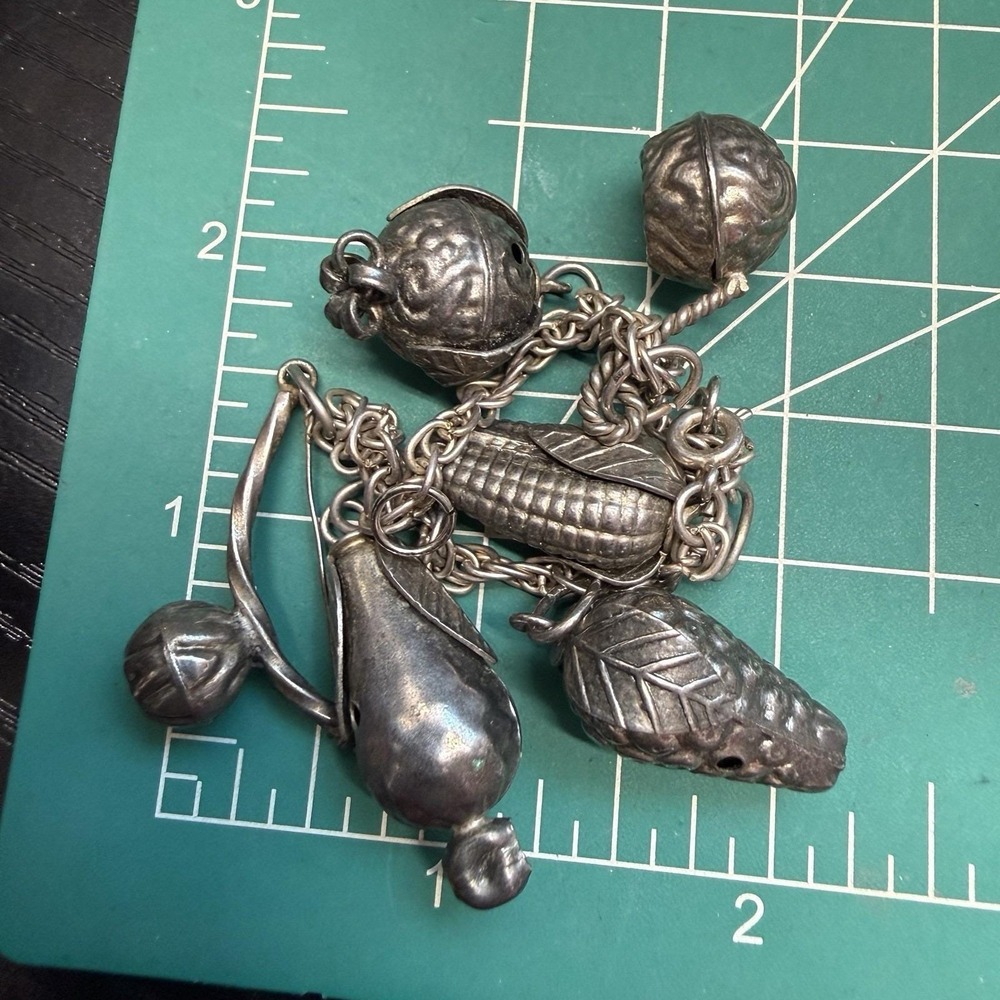 Vintage Penca De Balangandan 6 Charms Amulet Silver Tone Chain Bracelet - Picture 5 of 7